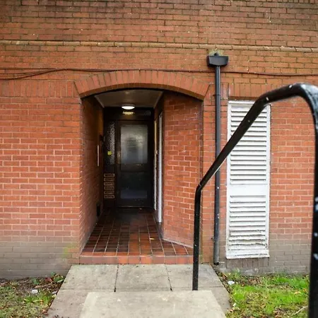 Modern 1-bedroom Near Leeds Arena W Free Parking Apartment Leeds (West Yorkshire)