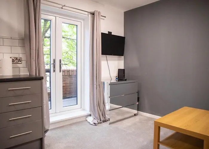 Modern 1-bedroom Near Arena W Free Parking * Leeds (West Yorkshire)