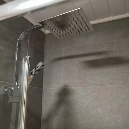 Modern 1-bedroom Near Arena W Free Parking