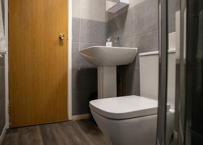 Modern 1-bedroom Near Arena W Free Parking Appartement *